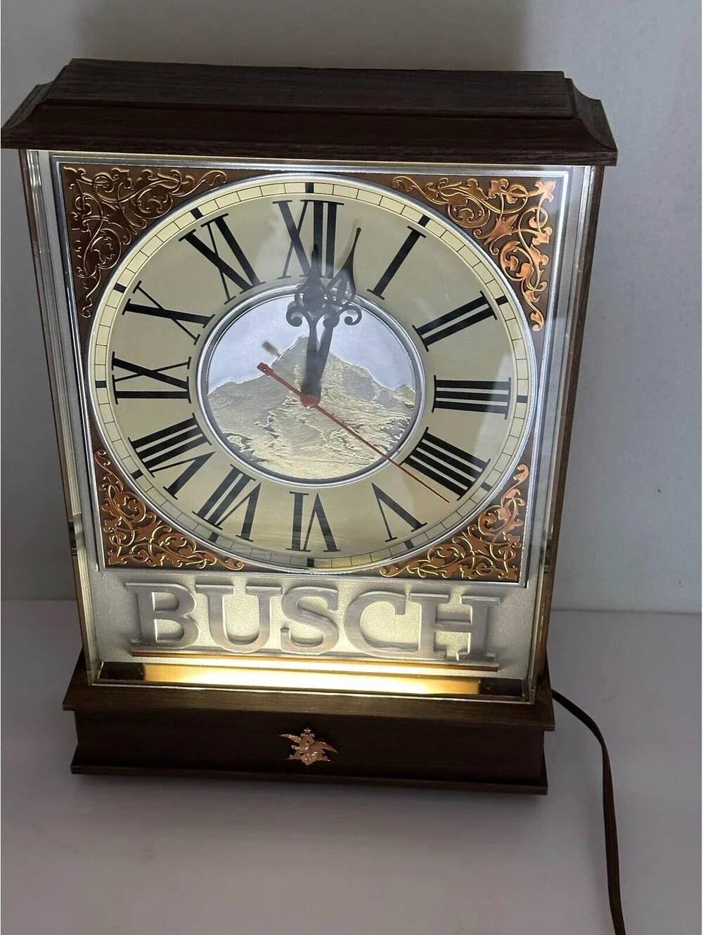 Vintage Busch Beer Lighted Clock Sign 217-627 Mountain Graphic Storage C 13